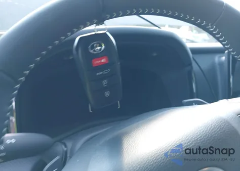 2025 Toyota Camry Se z USA, uszkodzony, nr VIN 4T1DAACK8SU160412